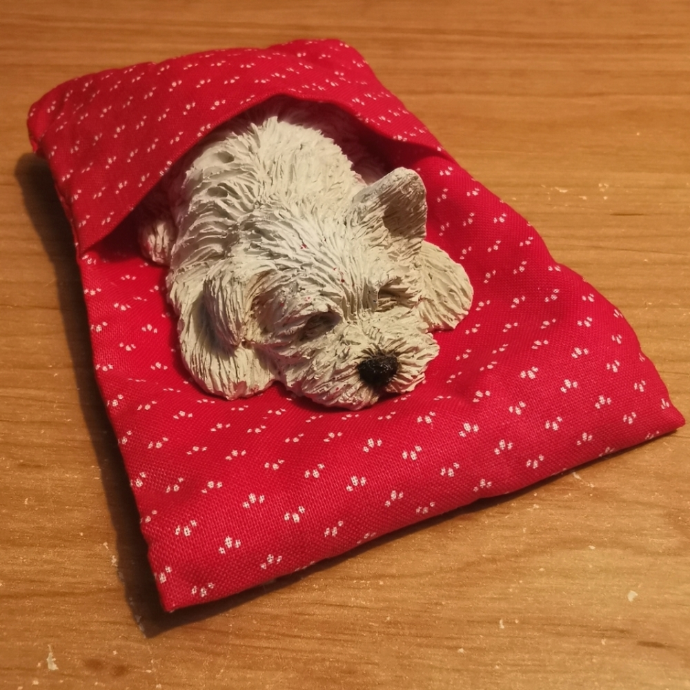 Sandicast Twitch Dog Figurine